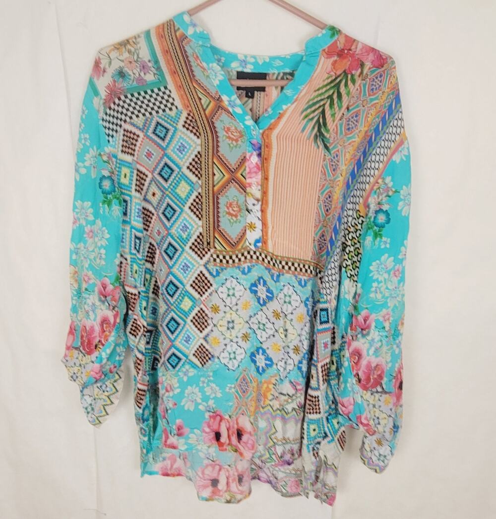 Shana blue floral patchwork long sleeve top Size Large Boho Tropical Retro
